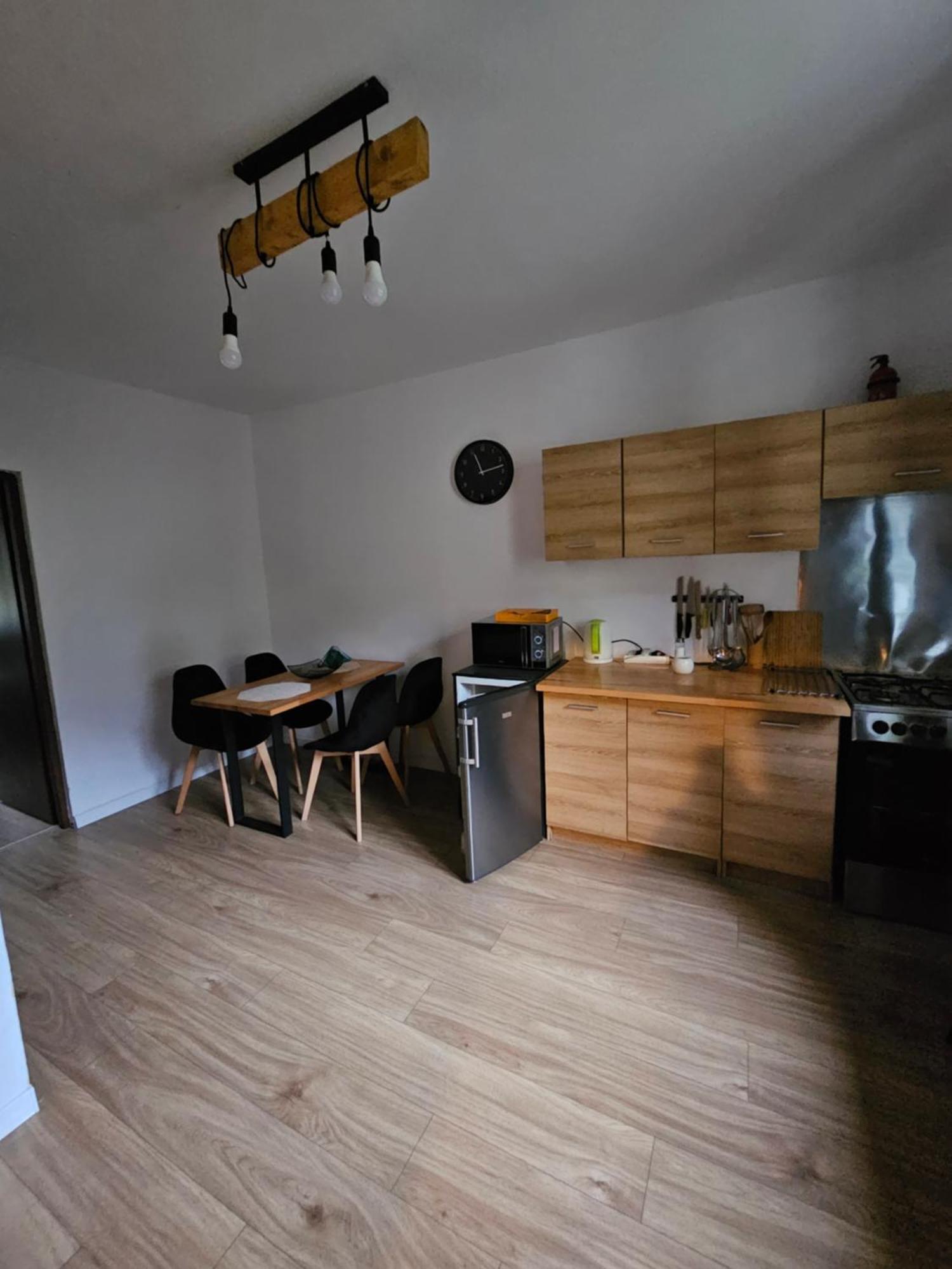 Zawoja Nad Korona Z Jacuzzi Villa Bagian luar foto