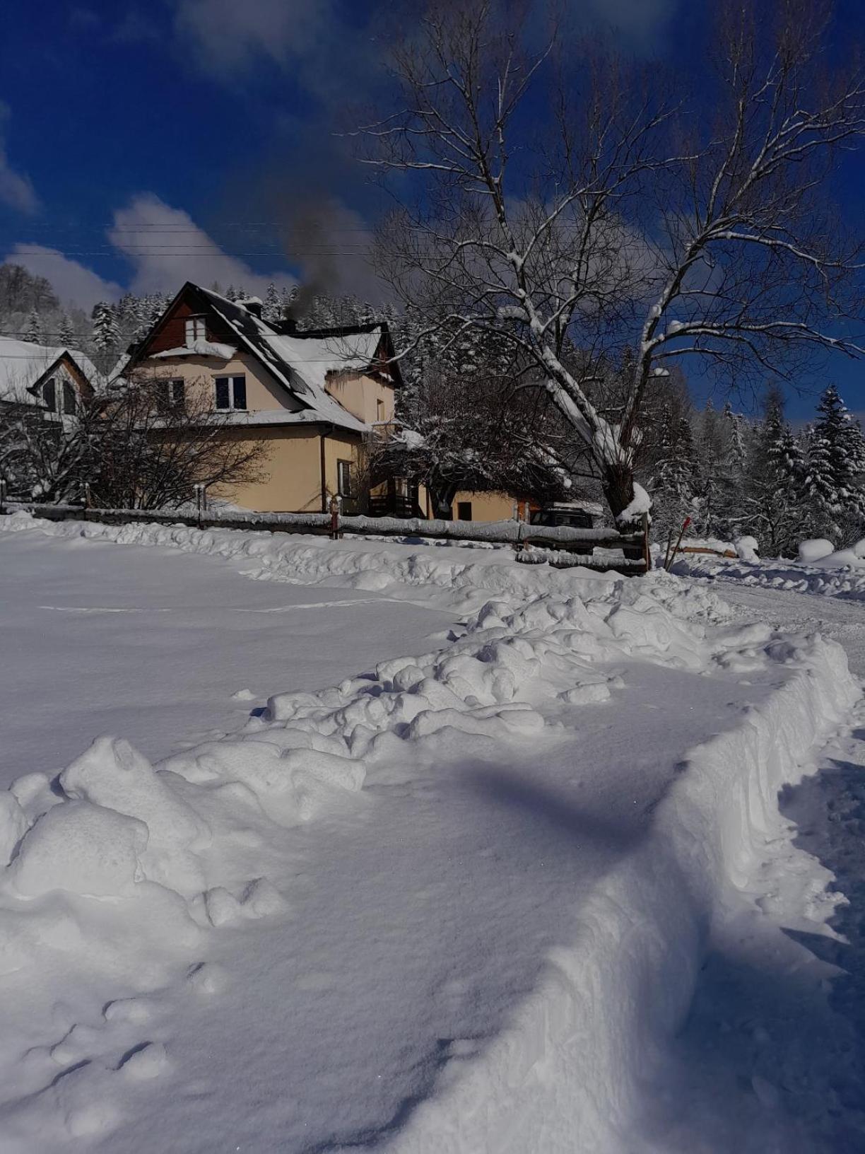 Zawoja Nad Korona Z Jacuzzi Villa Bagian luar foto